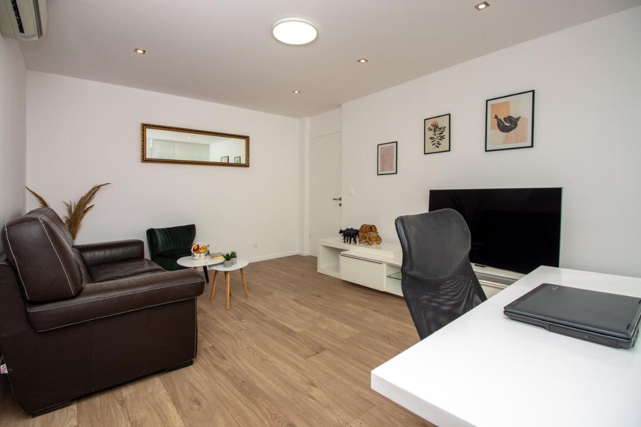 Bura2 , With Private Parking In The Garage Apartment Split Exterior photo